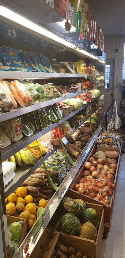 Foto 1 de El Pilon Market, Albany