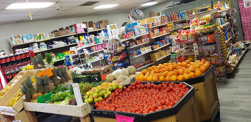 Foto 1 de V&E Fruit Mini Market, Los Angeles