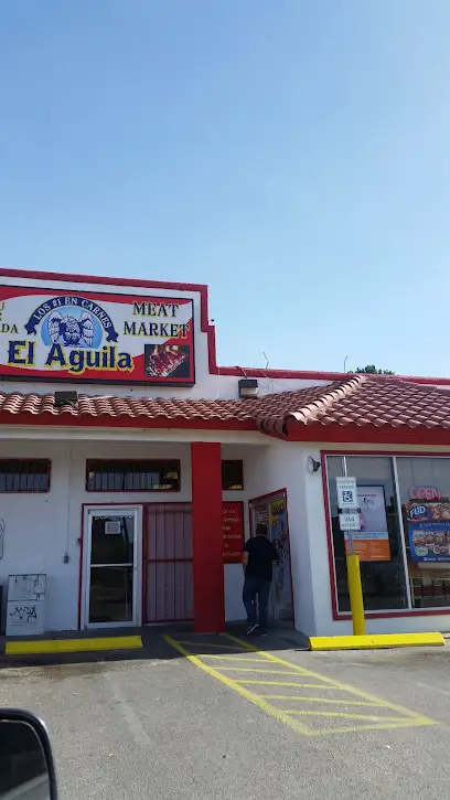 El Aguila Meat Market en El Paso