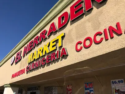 El Herradero Supermarket en Tucson