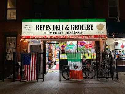 Reyes Deli & Grocery en New York
