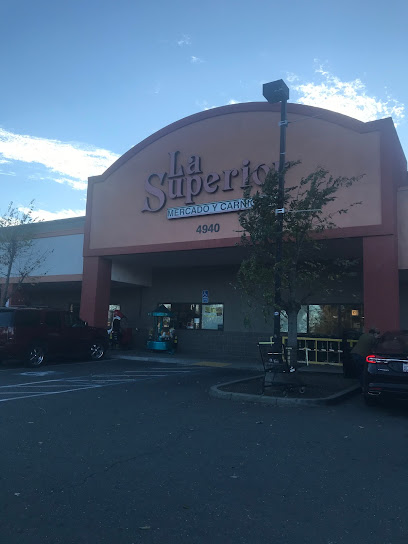 La Superior Mercados en Sacramento