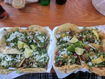 La Queretana Supermarket en Okeechobee