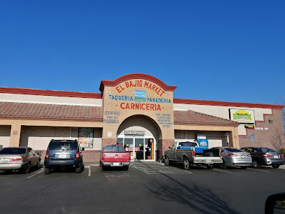 El Bajio Market en Merced