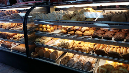 La Plaza Bakery & Cafe en Salinas