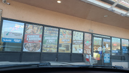 La Tapatia Market en Wichita