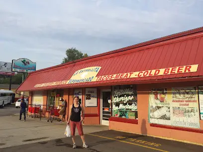 Supermercado La Estrellita en Lansing