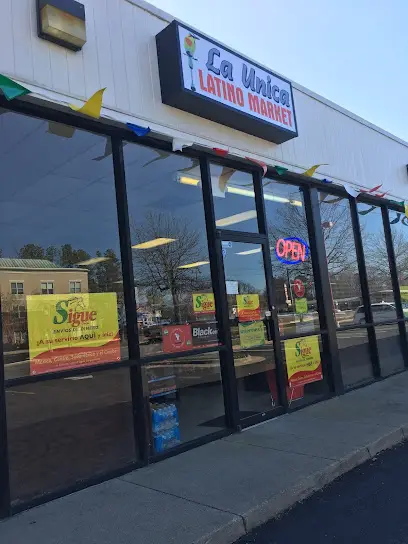 La Unica Latino Market en Ashland